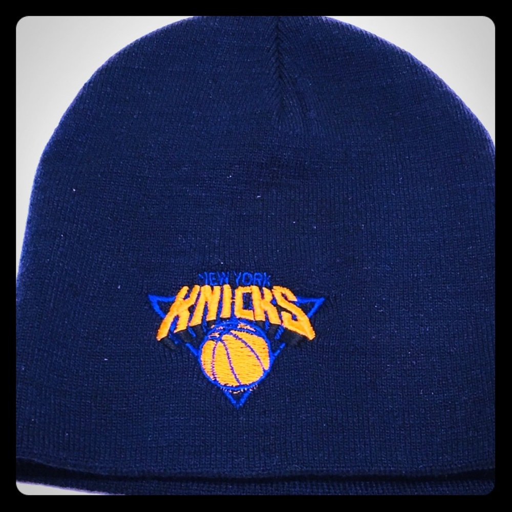 New York Knicks NBA Small Basic Beanie Sports NWOT